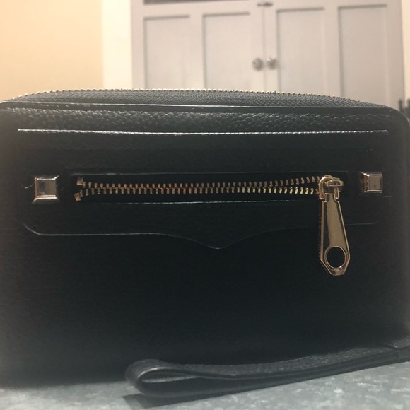 Rebecca Minkoff Handbags - Rebecca Minkoff Wristlet Wallet